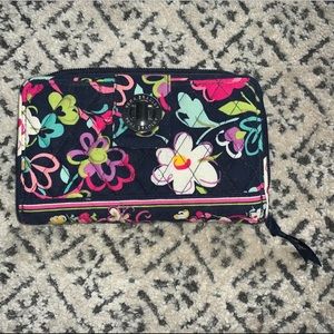 Vera Bradley Turn-lock wallet